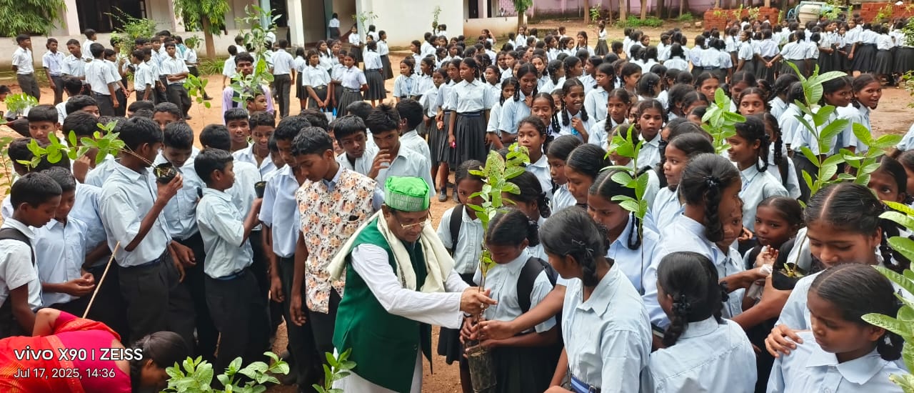 https://cloudwaveindia.com/public/uploads/images/newsimages/maannewsimage19072025_042142_WhatsApp Image 2025-07-18 at 6.59.34 PM.jpeg